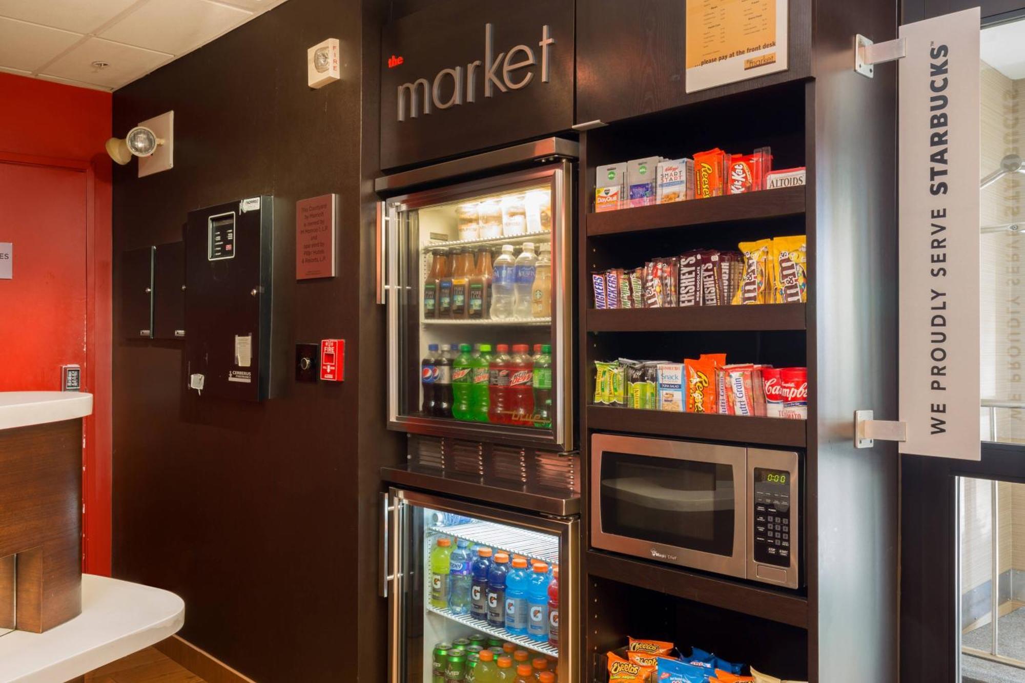 Courtyard By Marriott Monroe Airport Hotel Buitenkant foto