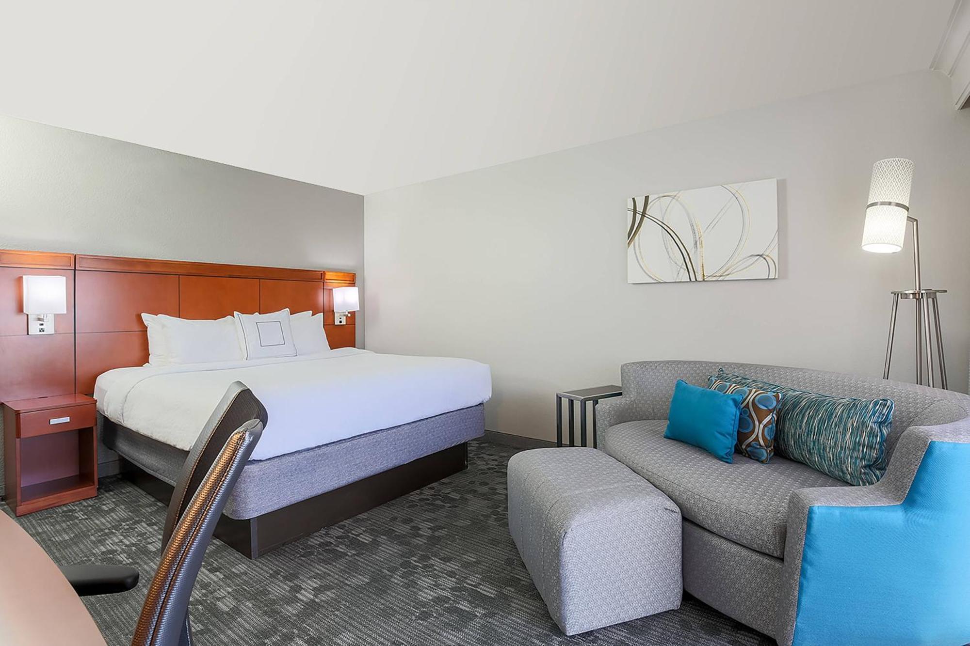 Courtyard By Marriott Monroe Airport Hotel Buitenkant foto