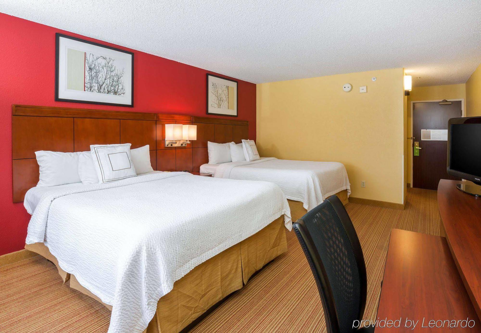 Courtyard By Marriott Monroe Airport Hotel Buitenkant foto