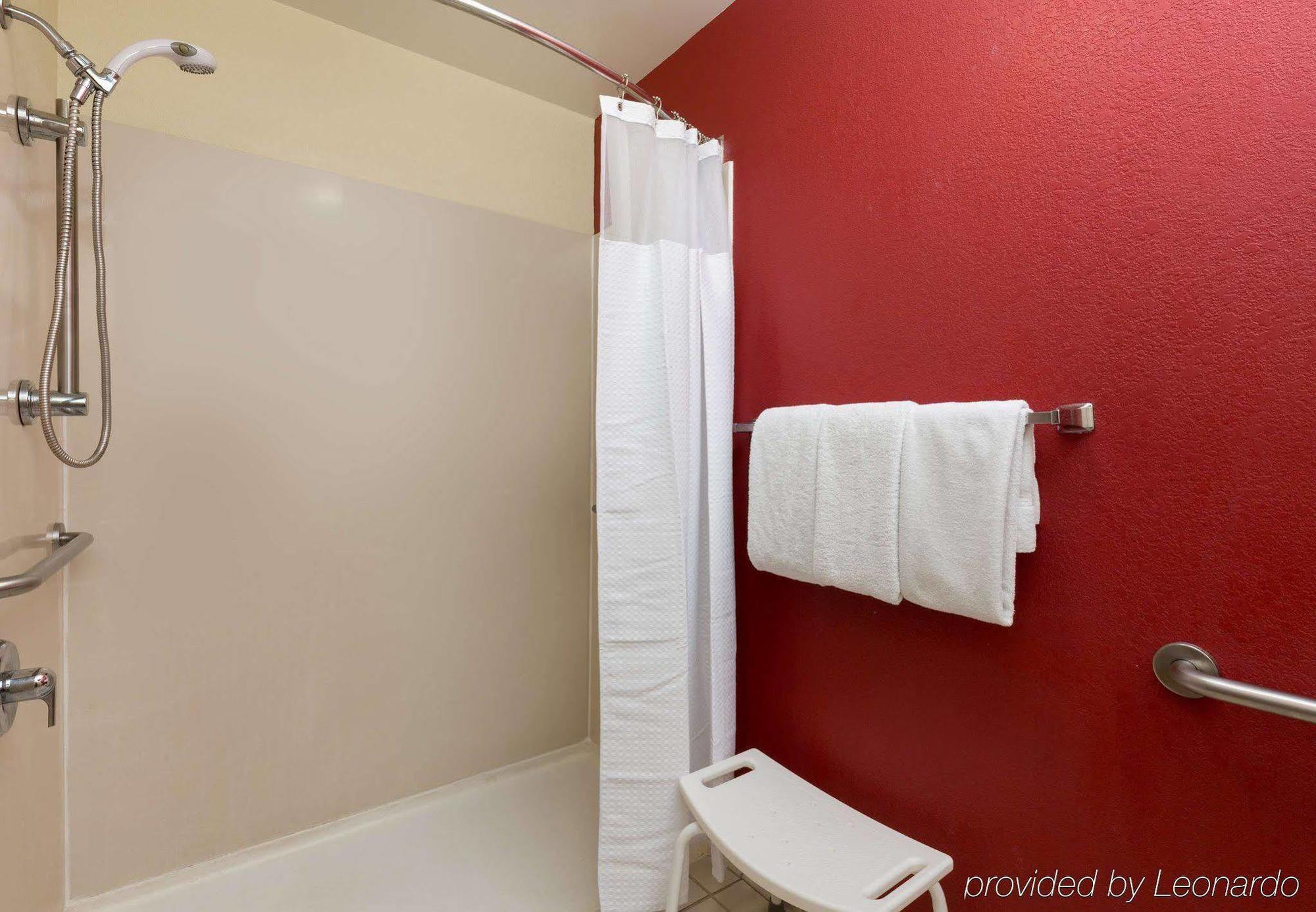 Courtyard By Marriott Monroe Airport Hotel Buitenkant foto