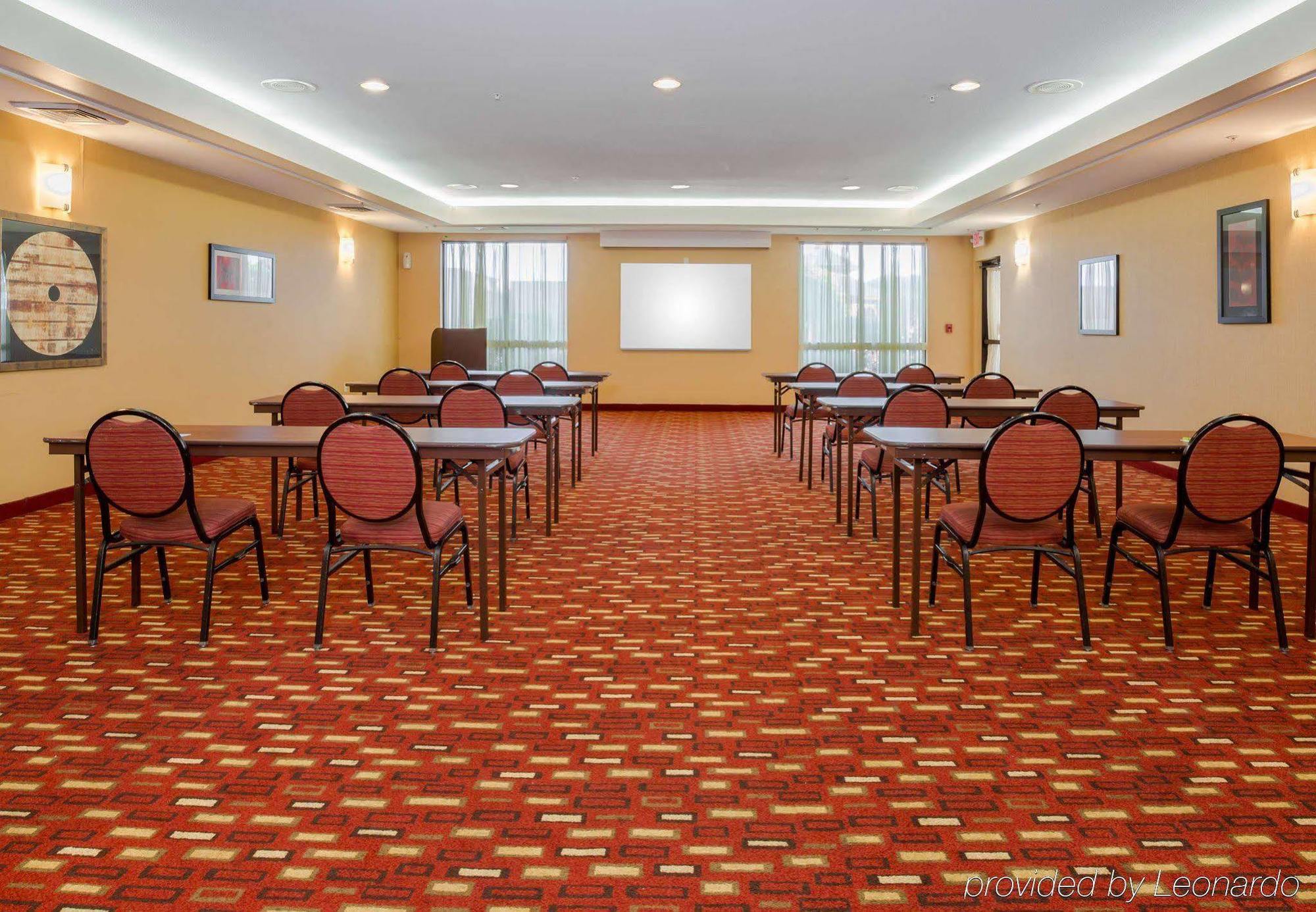 Courtyard By Marriott Monroe Airport Hotel Buitenkant foto